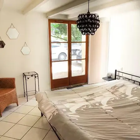 Maison 15pers Pres St Emilion-tout Confort-piscine 度假居 Saint-Magne-de-Castillon