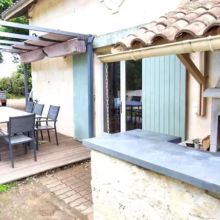 Les Vignes Holiday home