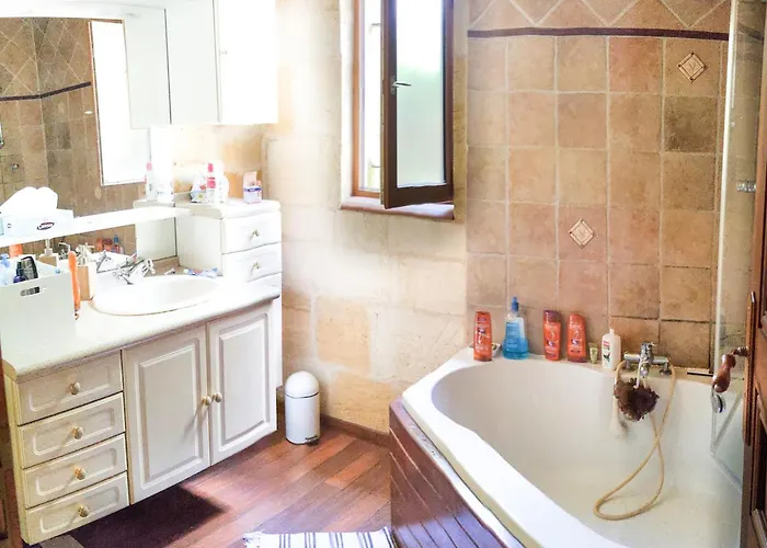 Maison 15pers Pres St Emilion-tout Confort-piscine * Saint-Magne-de-Castillon