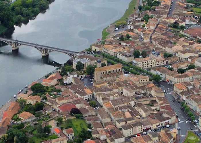 Maison 15pers Pres St Emilion-tout Confort-piscine 度假居