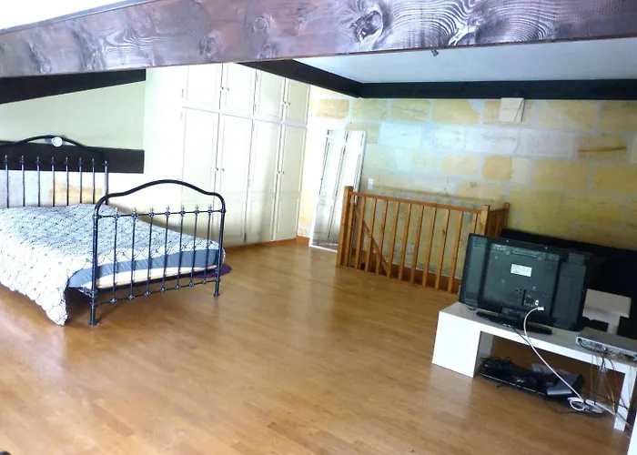 Maison 15pers Pres St Emilion-tout Confort-piscine * Saint-Magne-de-Castillon